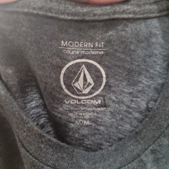 Volcom Crop Top Shirt Womens M Gray Cropped Retro Y2K Skater - Picture 5 of 7